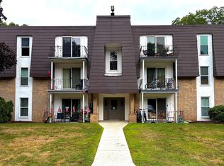 4 Kennedy Ln APT 6, Milford, MA 01757