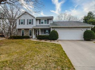 201 Seminole Ln, Green Bay, WI 54313