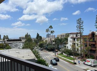 622 S Barrington Ave APT 301, Los Angeles, CA 90049