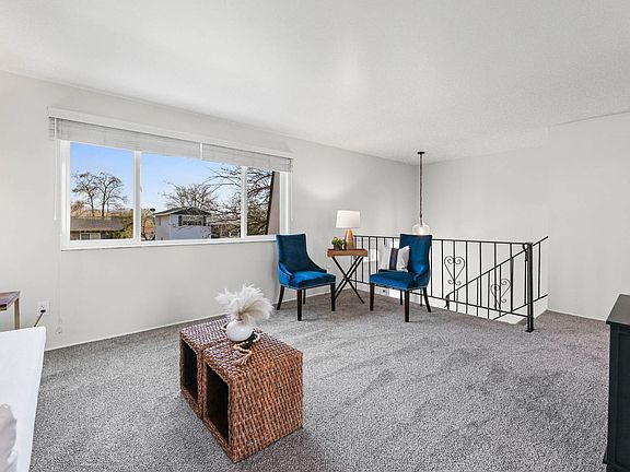 5th image of 1105 Webster Dr