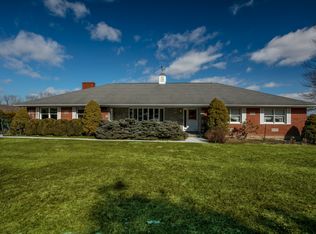 5 Elmer Galloway Rd, Katonah, NY 10536