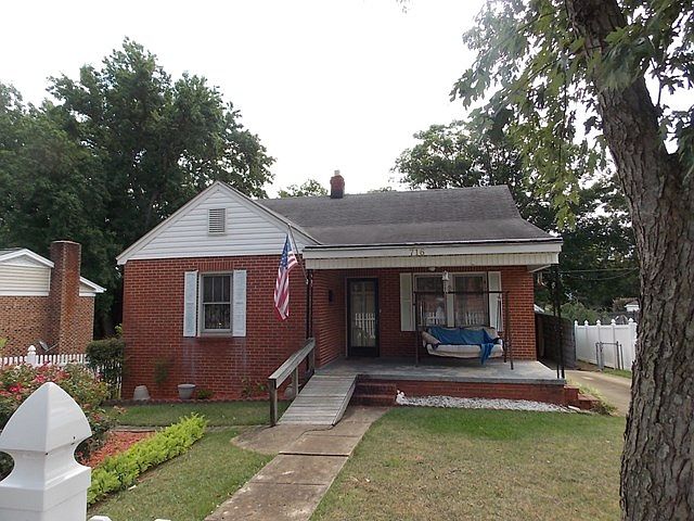 1st image of 716 Washington St