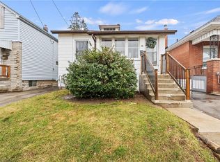 26 Garside Ave N, Hamilton, ON L8H 4W2