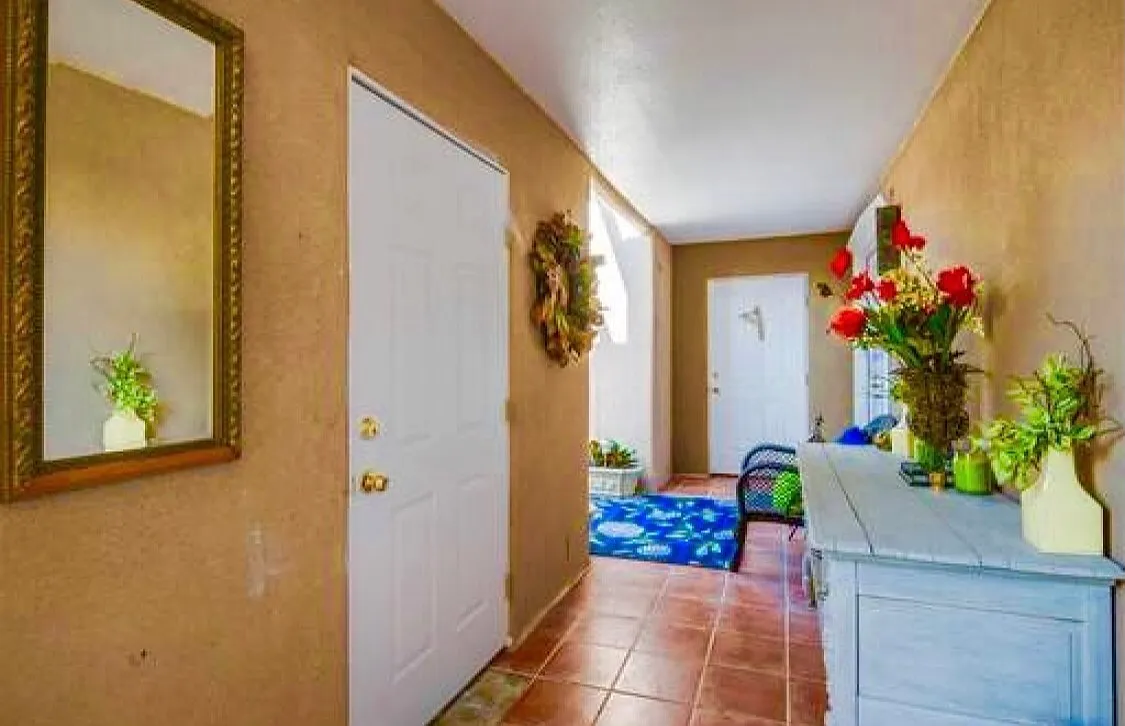 1 bed, 746 sqft, $2,200 — Photo 4