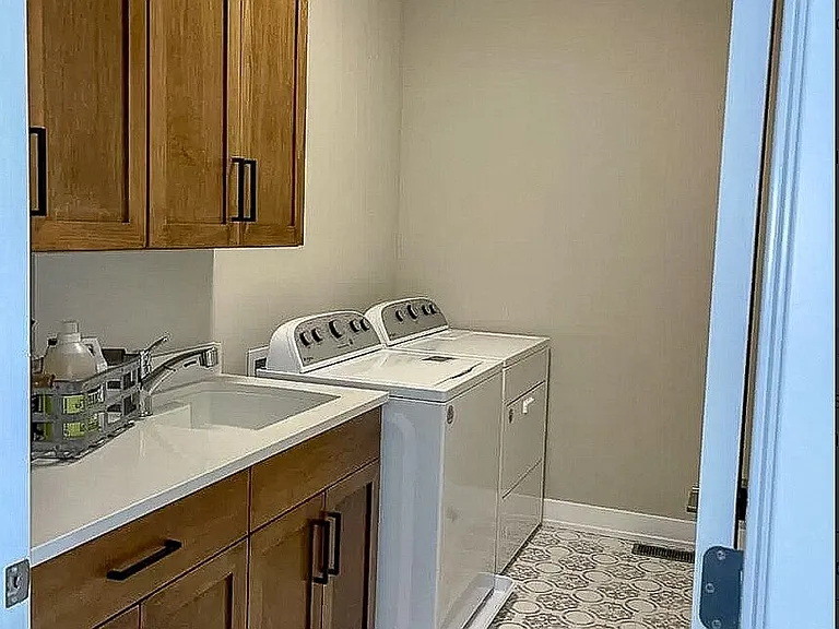 409 Duane St — Photo 11