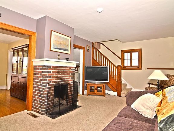 4th image of 330 Arlington Ave