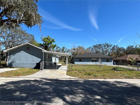 4th image of 1606 Orange Blossom Ave House 1