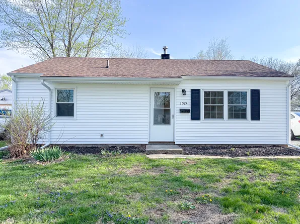 1024 Eastview Dr, Rantoul, IL 61866