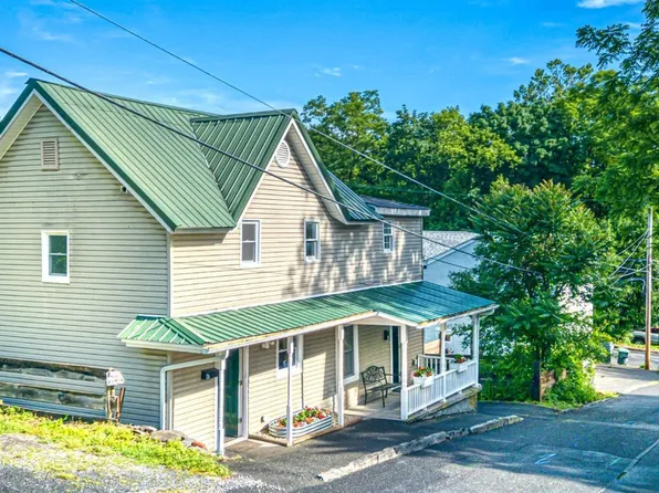 6 Ann Street #2, Saugerties, NY 12477