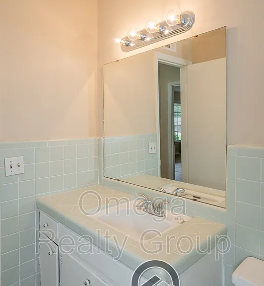 127 30th St — Photo 35