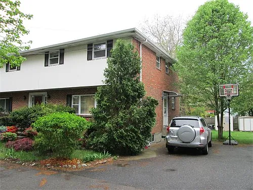 129 Gould St Photo 1