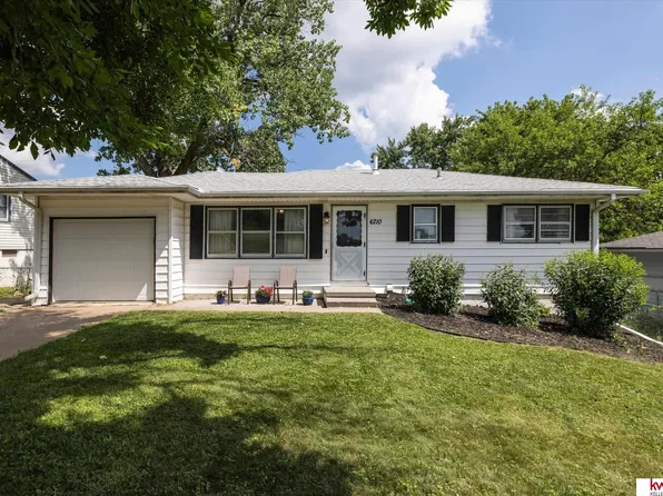 6710 Hartman Ave, Omaha, NE 68104