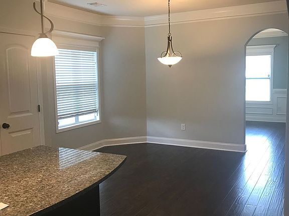 4th image of 234 Black Hawke Ln
