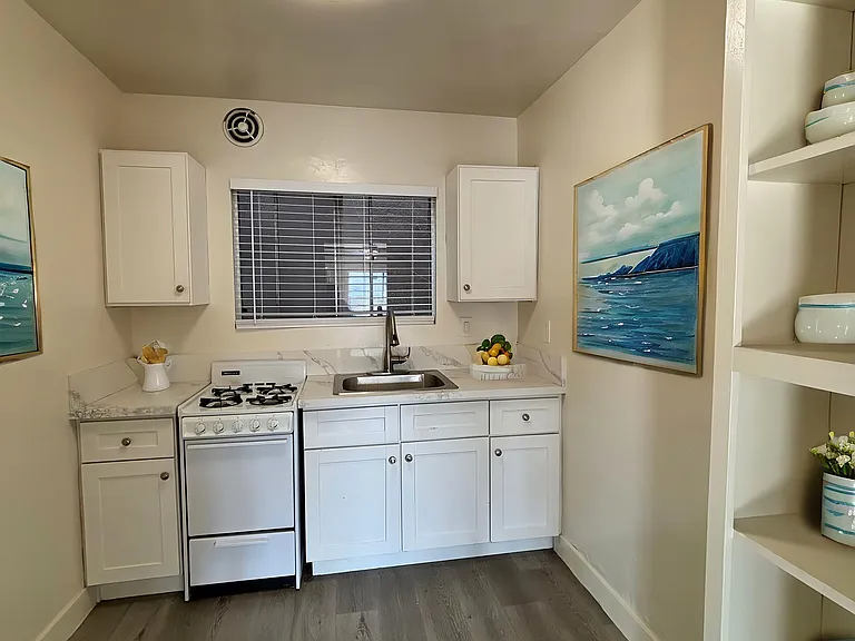 14250 Telegraph Rd #9 — Photo 4