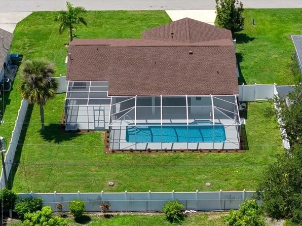 623 SE 31st Ln, Cape Coral, FL 33904