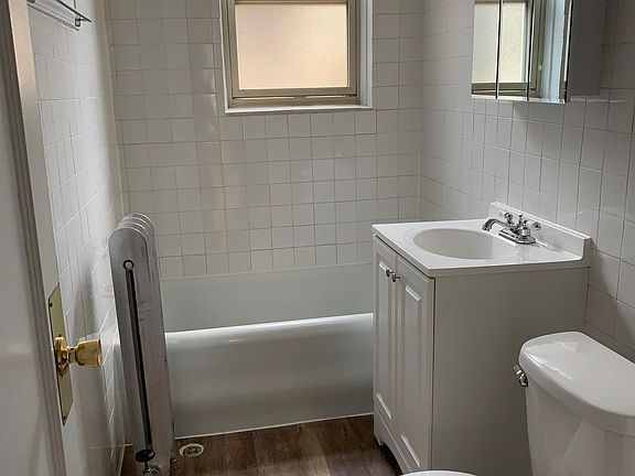 5th image of 830 W Sunnyside Ave APT 3N