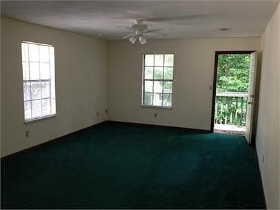 4th image of 1410 Charlotte St APT C