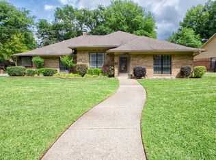 5800 Sheffield Dr, Tyler, TX 75703