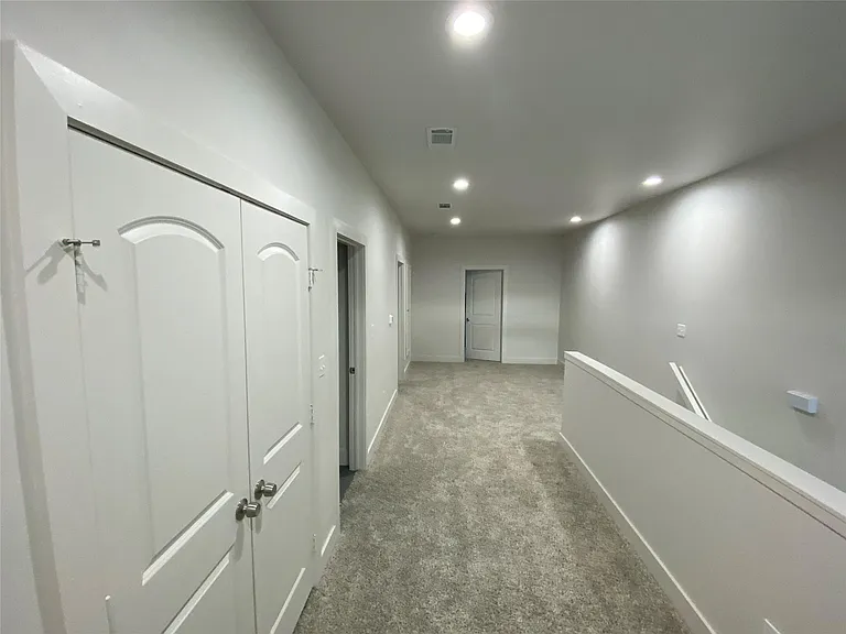 9741 Fabiola Dr — Photo 9