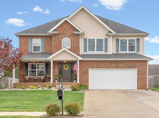 1166 Castlewood Dr, Clarksville, TN 37042