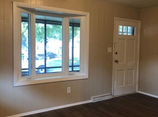 25 Hedge Dr, Springfield, IL 62702