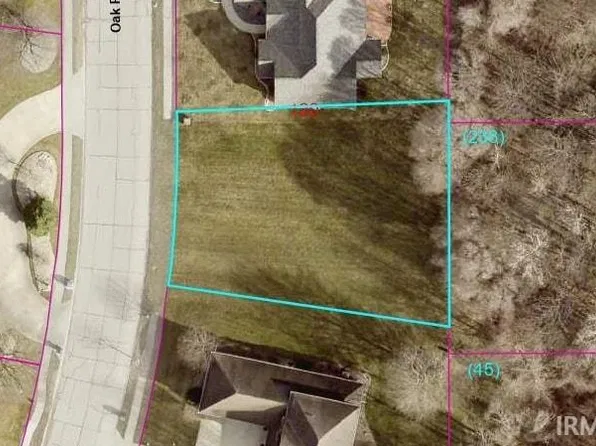 Oak Ridge Dr, Elkhart, IN 46517