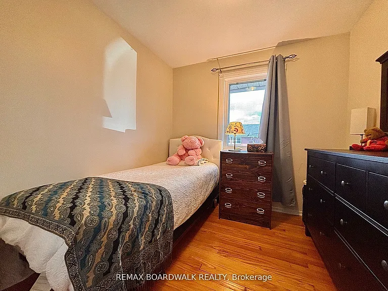 625 Clarke Ave — Photo 4