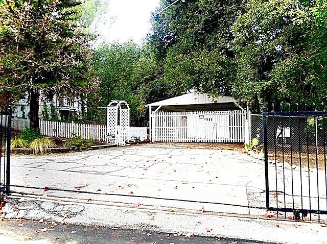 1st image of 15922 Valley Vista Blvd