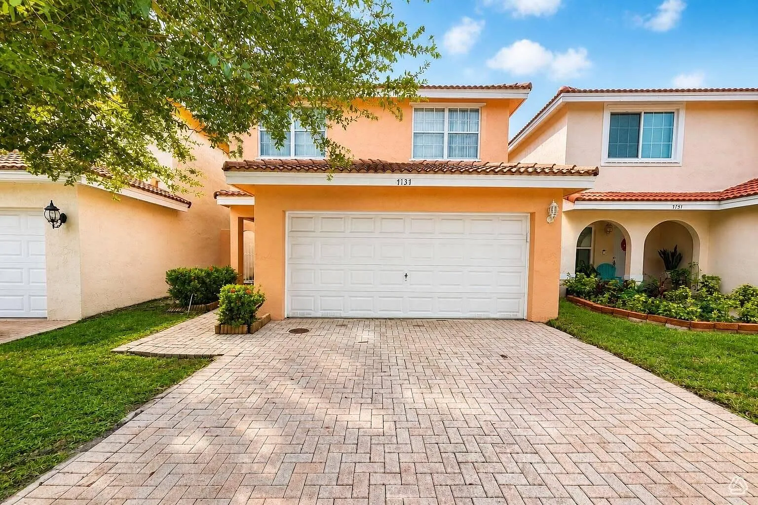 4 bed, 2.5 bath, 1790 sqft, $3,650 — Photo 2