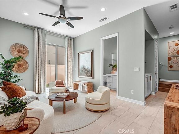 3rd image of 25 Ebb Tide Cir