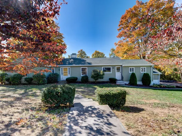 63 Round Hill Road, Berlin, CT 06037