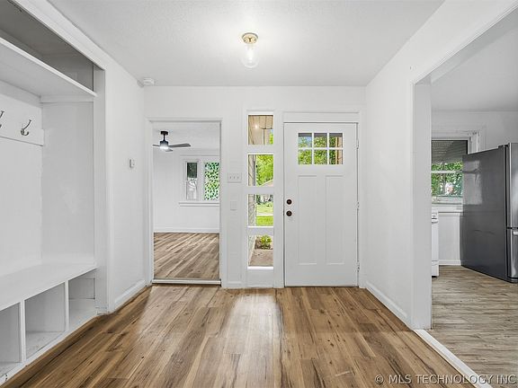 3rd image of 710 F St NW