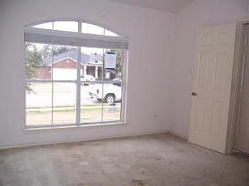 5th image of 1103 Bordeaux Dr