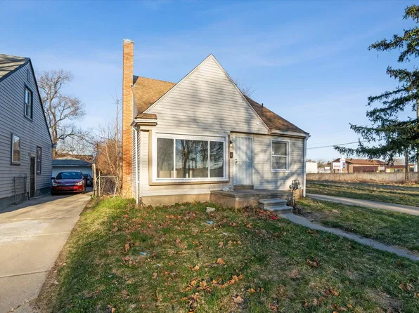 8615 Strathmoor St, Detroit, MI 48228