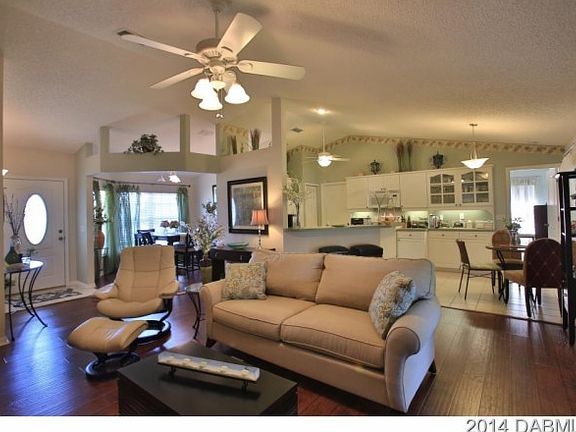 4th image of 3122 Victory Palm Dr