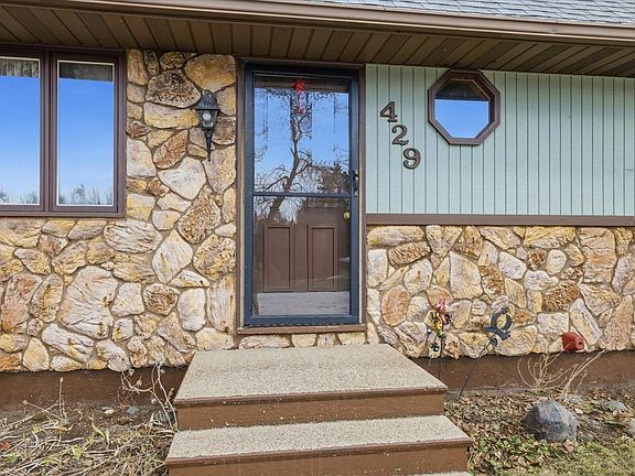 4th image of 429 Coventry Rd