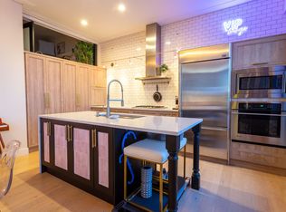 220 Salter St #309, New Westminster, BC V3M 0H4