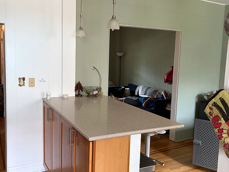 1215 Union Ave — Photo 8
