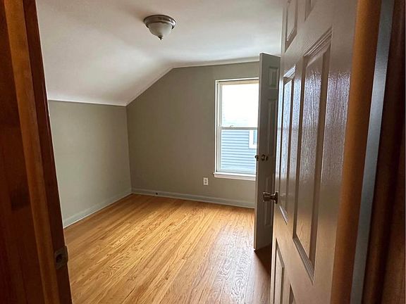 2nd image of 7846 Mayfair St