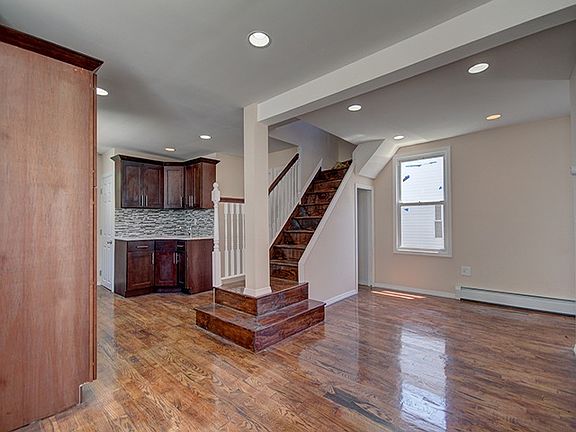 5th image of 23603 Bentley Rd