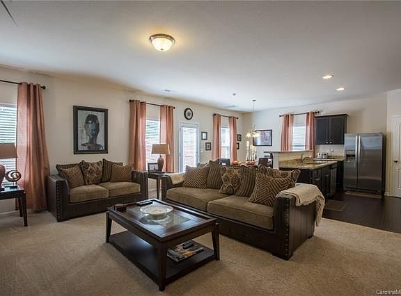 4th image of 6908 Agava Lane