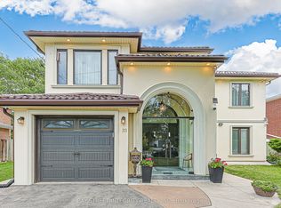 33 Deerford Rd, Toronto, ON M2J3H9