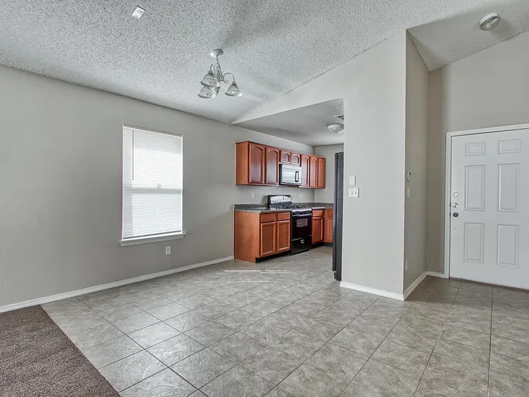 7328 Sachet Cliff Dr — Photo 11