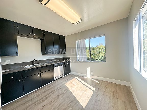 2nd image of 341 Garfield St APT D