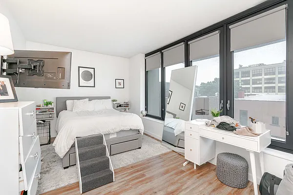 Rented by Modern Spaces | media 20