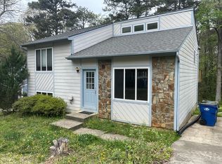 2916 Henslowe Dr, Raleigh, NC 27603