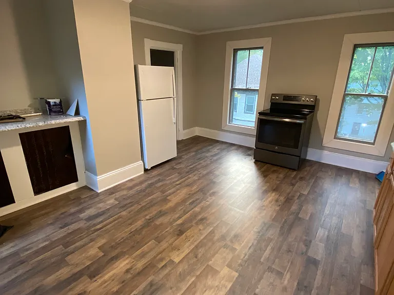 55 Eastern Ave #3 — Photo 7
