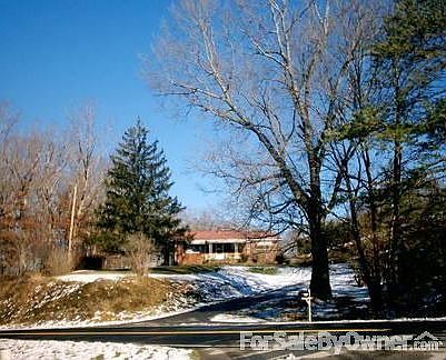 House from Road.
						:
						This is the main entrance from N 340. A video comming soon.