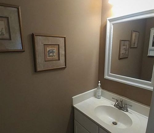 5th image of 900 Gainsborough Ct