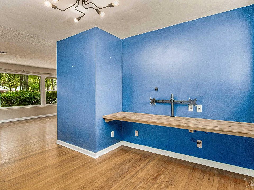 1st image of 2033 E Bobe St #2033